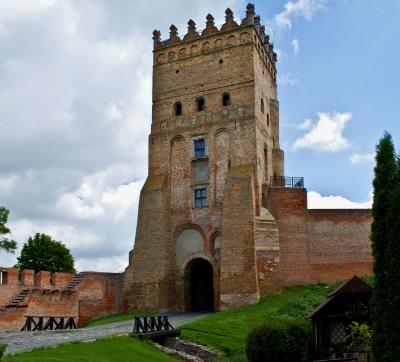 Въездная башня замка Любарта в Луцке