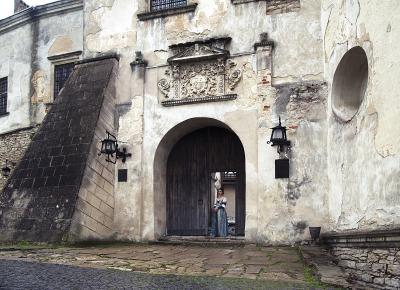 Ворота Олеського замку