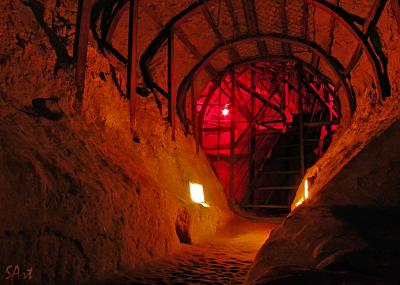 Антонієві печери у Чернігові всередині