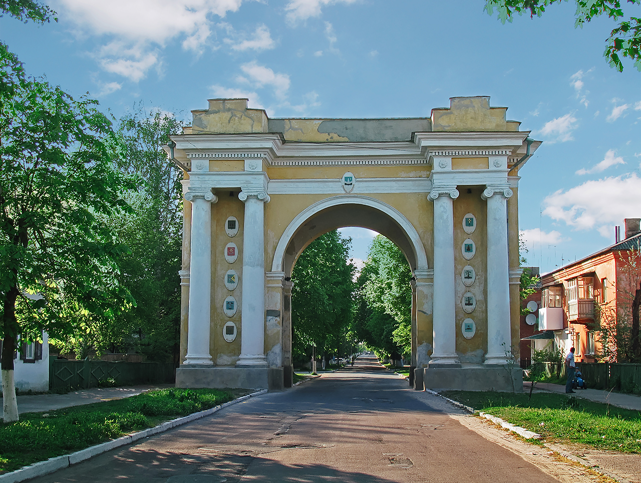 Триумфальная арка в Новгороде-Северском: интересные факты | md-ukraine