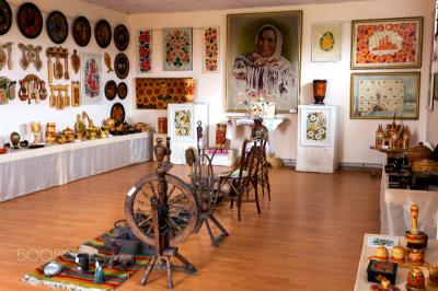 Экспозиция Музея этнографии, быта и искусства в Петриковке
